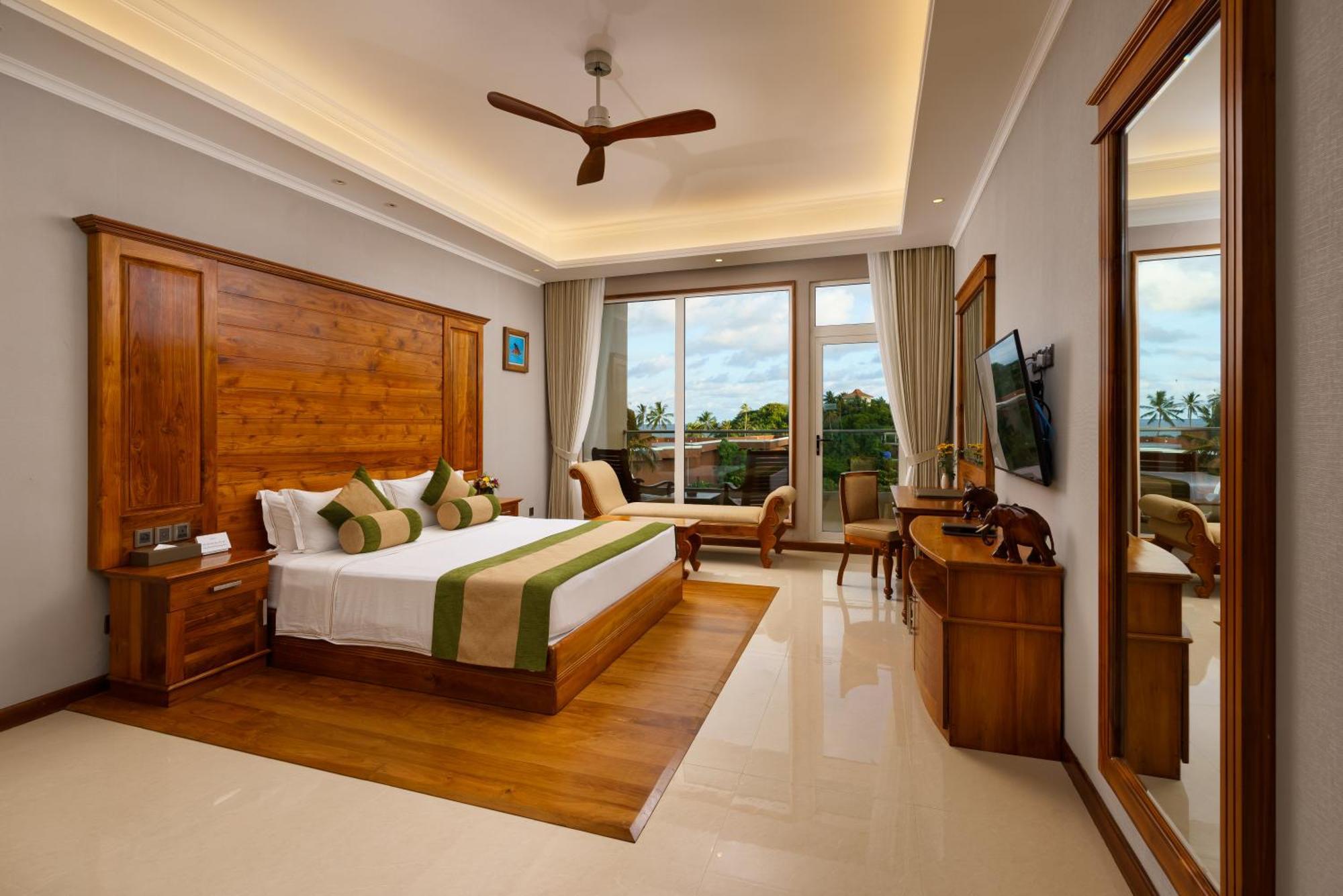Araliya Beach Resort & Spa Unawatuna- Where You Meet The Sea All Year Exterior foto