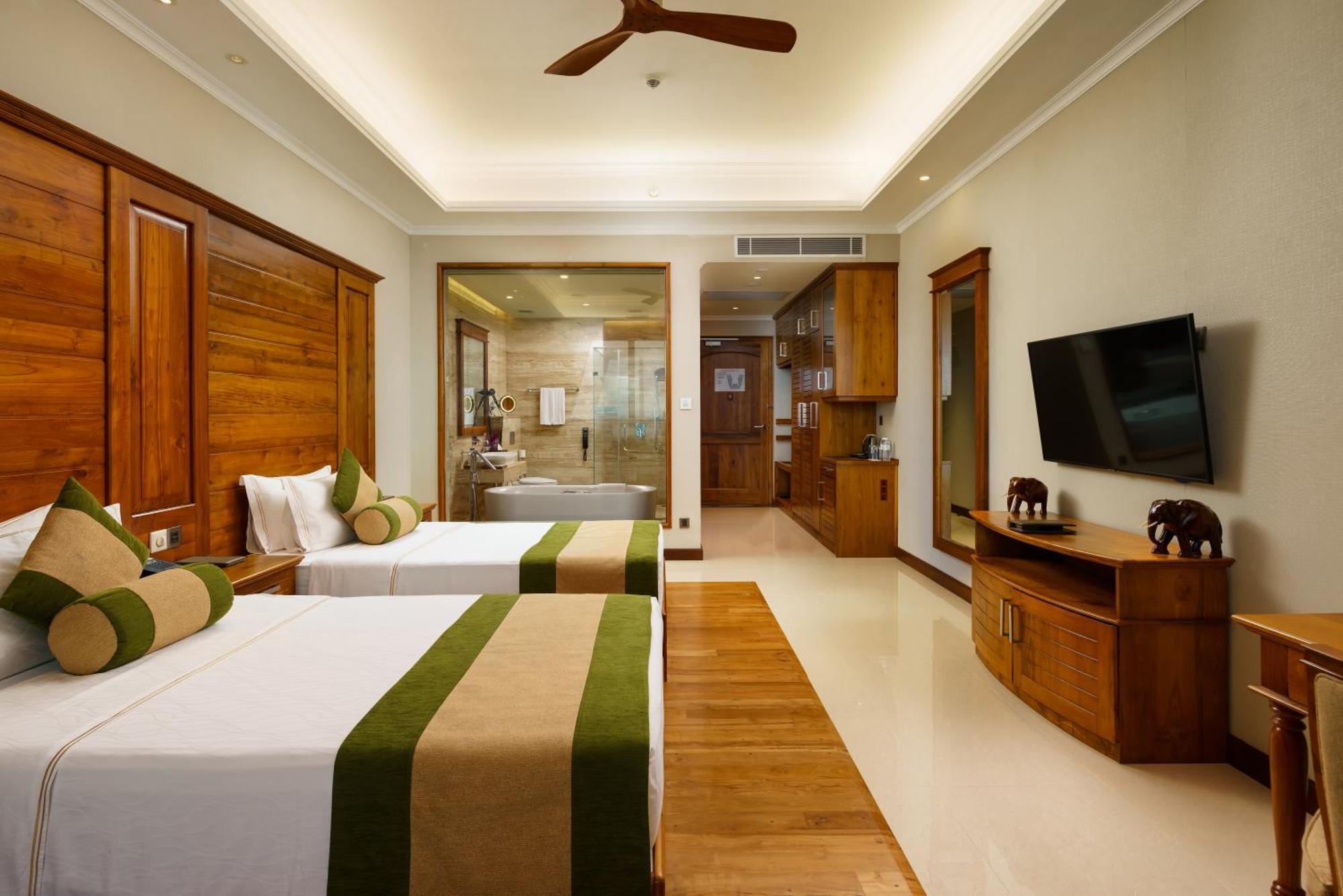 Araliya Beach Resort & Spa Unawatuna- Where You Meet The Sea All Year Exterior foto