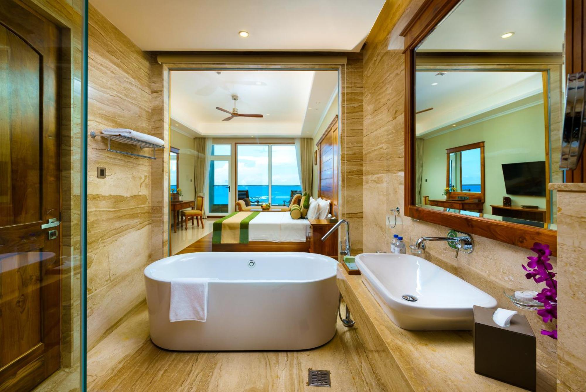Araliya Beach Resort & Spa Unawatuna- Where You Meet The Sea All Year Exterior foto
