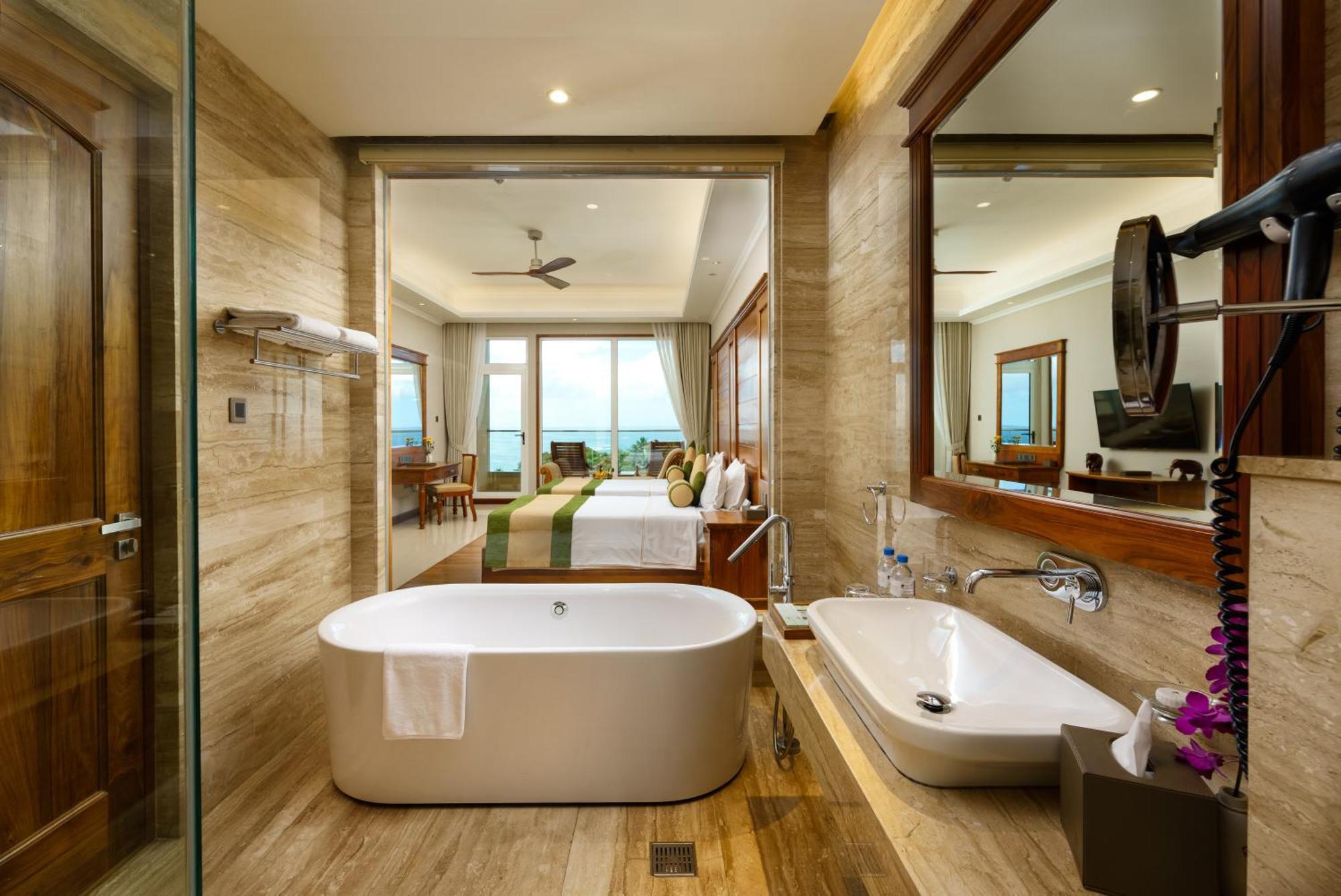 Araliya Beach Resort & Spa Unawatuna- Where You Meet The Sea All Year Exterior foto