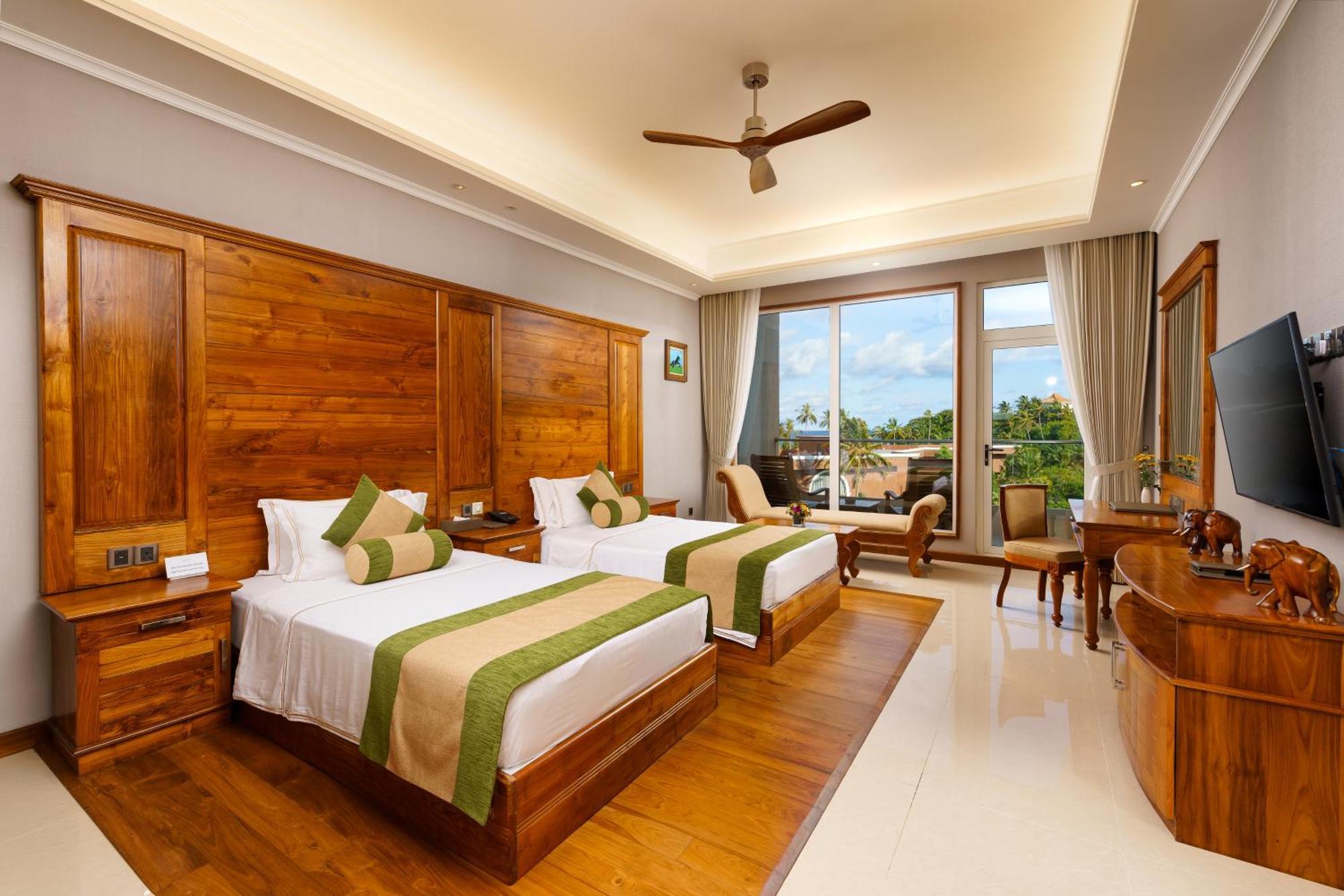Araliya Beach Resort & Spa Unawatuna- Where You Meet The Sea All Year Exterior foto